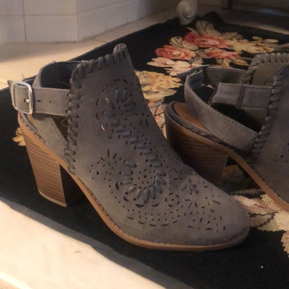 Booties - Picture 3 of 8
